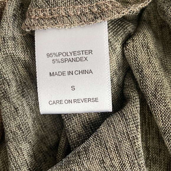 New, No Tags, Beautiful Metallic Rose Gold-Tone V-Neck Twist-Front Top. - Picture 5 of 6